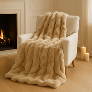 Luxe Faux Fur Throw - Catrín Decor