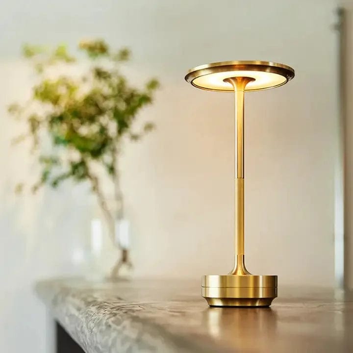 Simplistic Modern Lamp - Catrín Decor