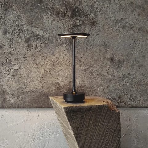 Simplistic Modern Lamp - Catrín Decor